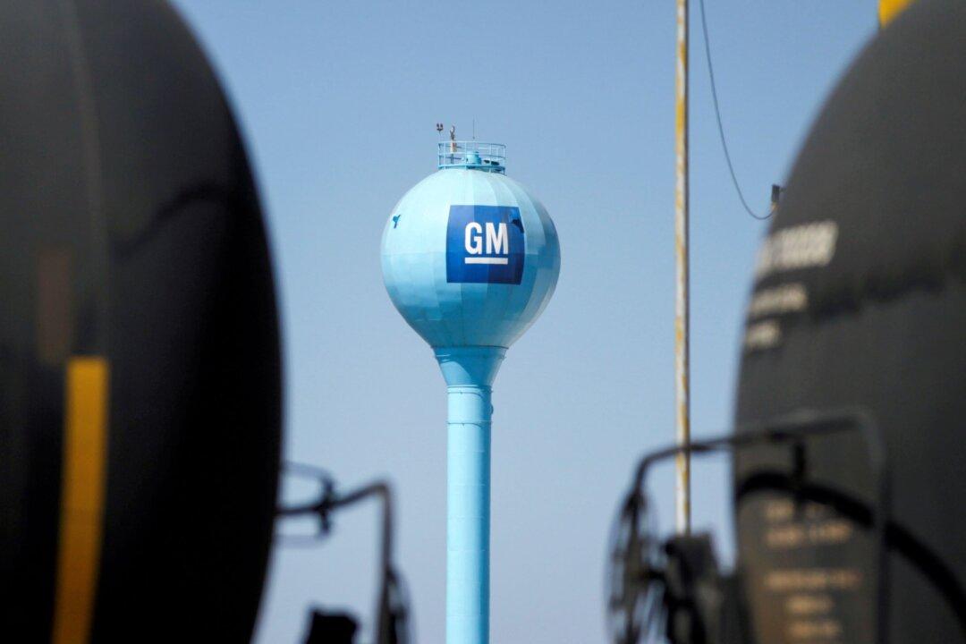 GM Vehicle Sales Tumble 15 Percent as Chip Crunch, Supply Snags Drag