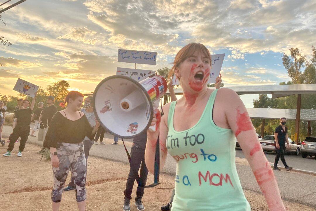 Arizona Pro-Abortion Protesters Condemn Roe V. Wade Decision on Fourth of July