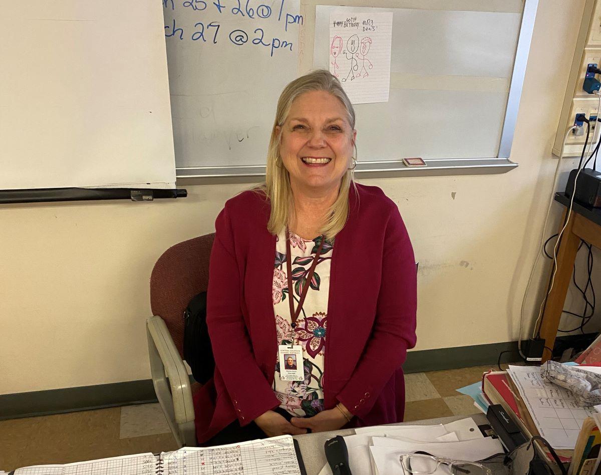 Pennsylvania Teacher Suspended After Discussion on Standing for Pledge of Allegiance Offends Students