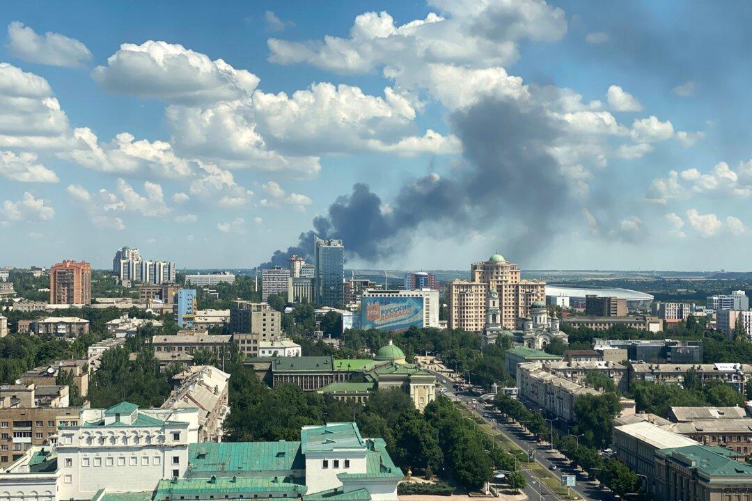 Russia Strikes Ukraine’s Donetsk After Seizing Luhansk Region