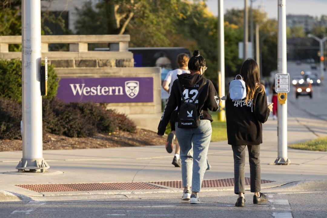 Western University Will Require Students to Receive COVID Booster, Wear Masks in Classrooms This Fall