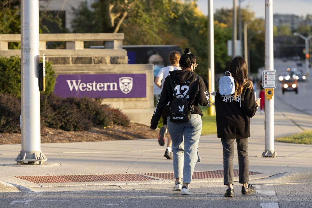 Western University Will Require Students to Receive COVID Booster, Wear Masks in Classrooms This Fall