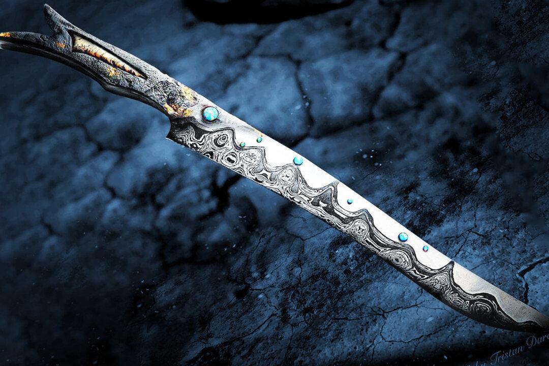 Bladesmith Forges 4.5-Billion-Year-Old Meteorite Metal Into ‘Extraterrestrial’ Knife—And It Looks Unreal