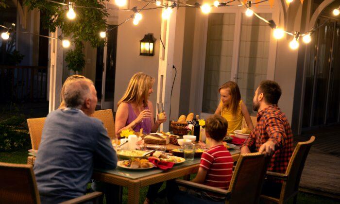 7 Must-Know Outdoor Lighting Tips