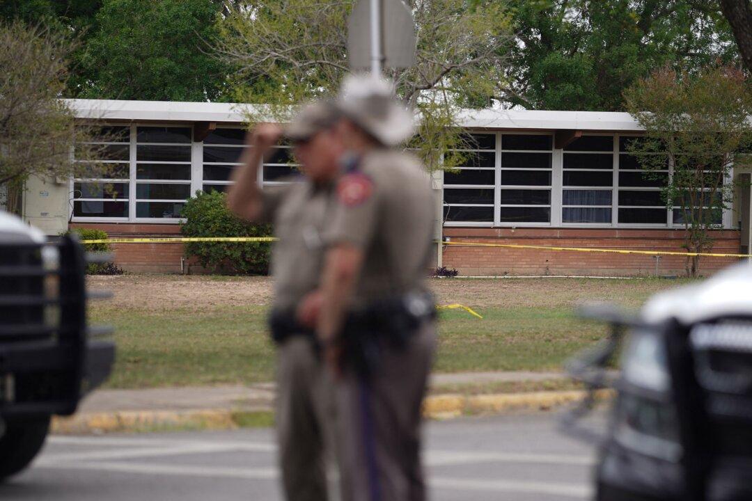 Law Enforcement Could Have Quickly Stopped Texas Mass Shooter: Report