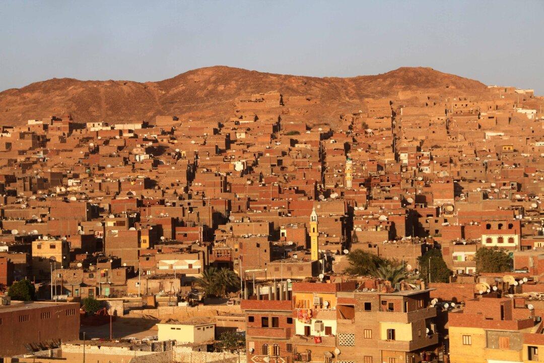 9 Killed Including 5 Sudanese in Bus Crash in Southern Egypt