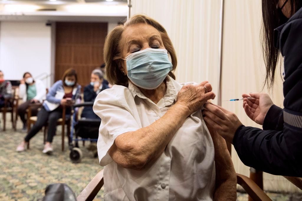 Israel Health Ministry Makes New COVID Vaccine Available for Some People