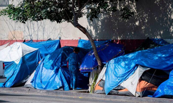 San Diego Homeless Encampment Ban Advances to City Council
