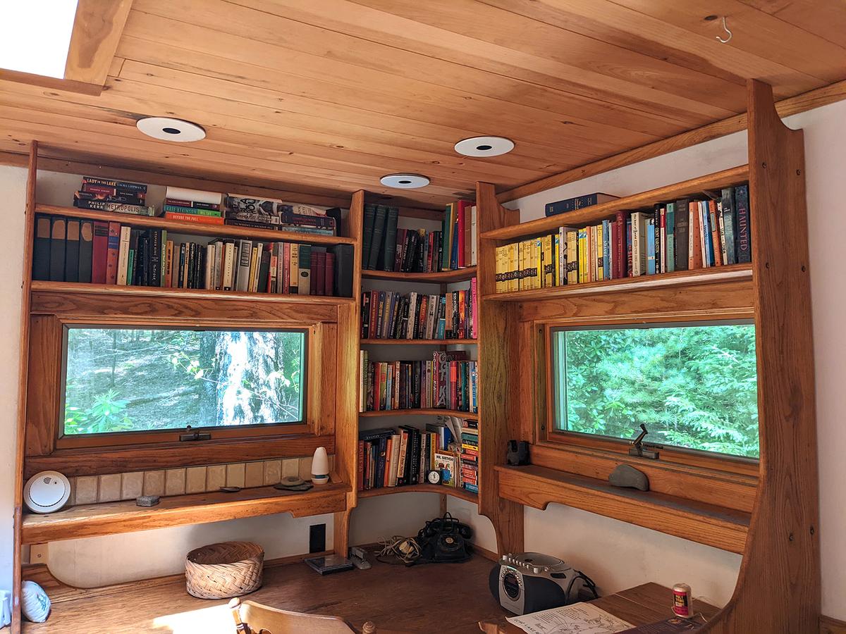 Ask the Builder: The Power of Books and Shelves