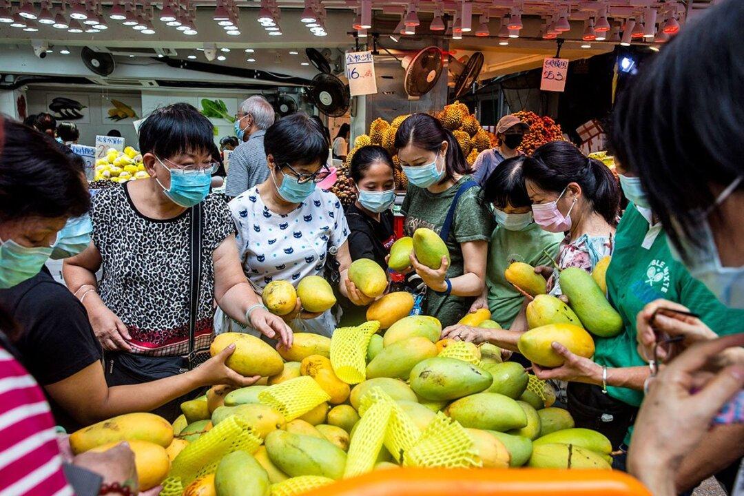 Imported Taiwan Mangoes Tested COVID-19 Positive Destroyed in Hong Kong