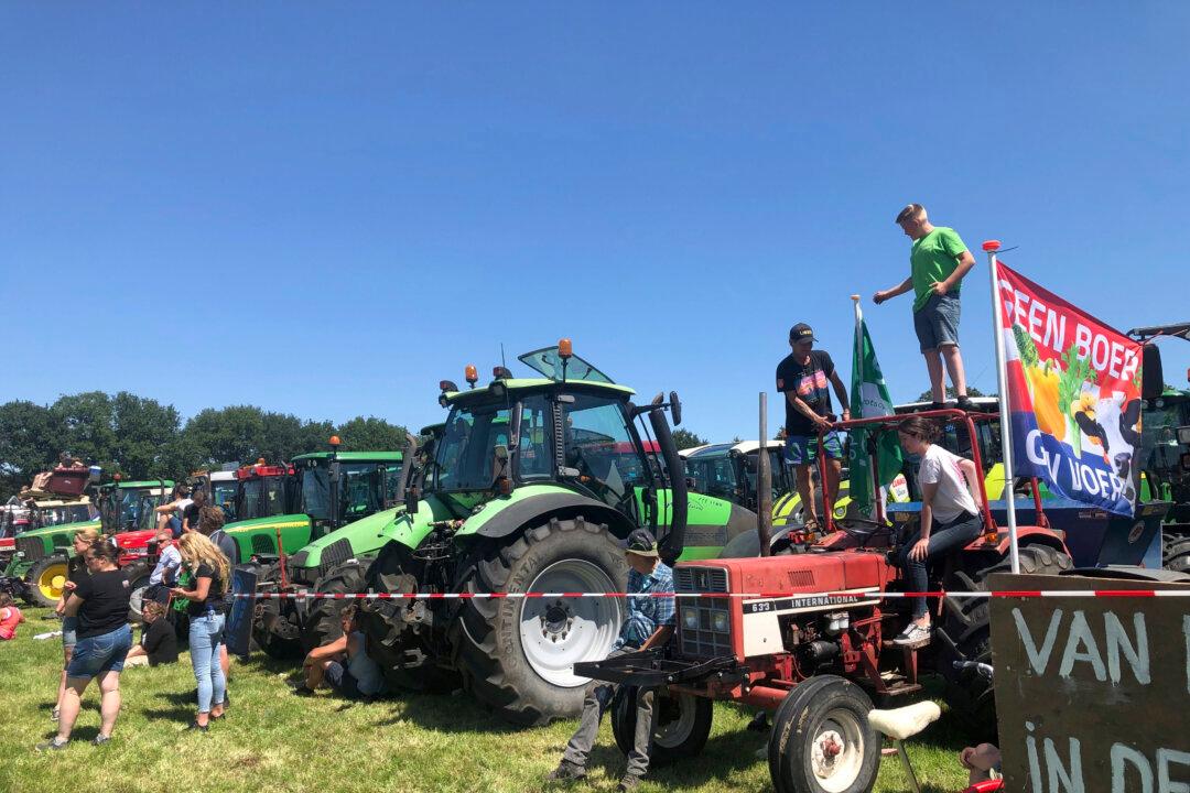 Dutch Farmers Are Rebelling Against ‘Great Reset,’ Politician Says
