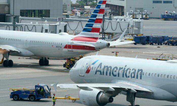 American Airlines Pilots Vote ‘Overwhelmingly’ to Authorize Strike