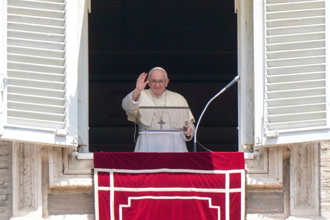 Pope Denies Resignation Rumors, Hopes to Visit Kyiv and Moscow