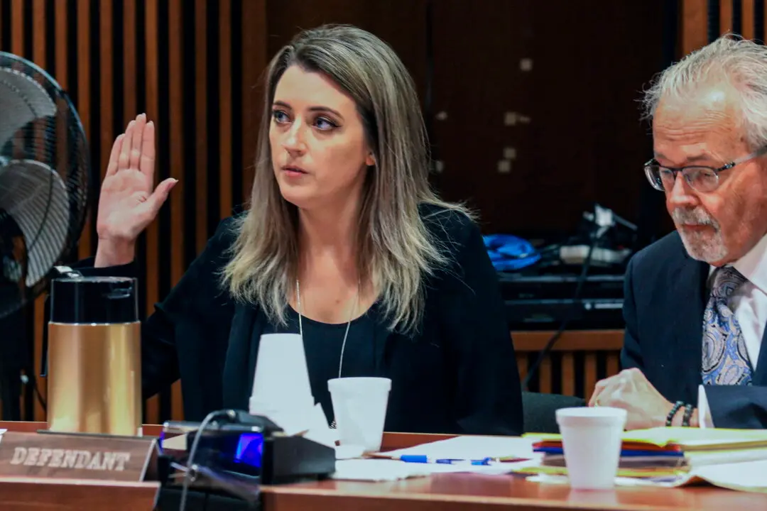 Woman in $400,000 GoFundMe Scam Gets 1 Year in Federal Case