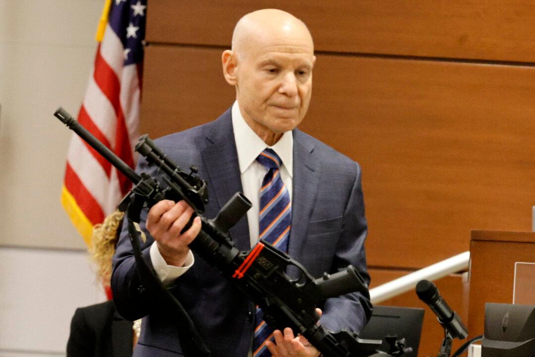 Parkland Shooter Nikolas Cruz’s Rifle Shown to His Jurors