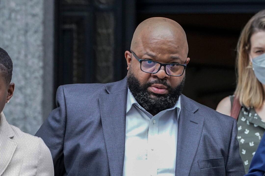 Self-Described R. Kelly Manager Pleads Guilty to Stalking