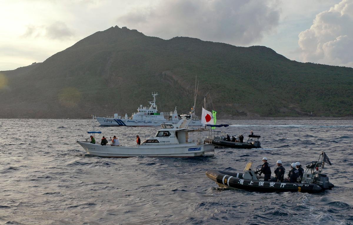 Japan, China Agree on ‘Reliable’ Operation of Military Hotline Amid Tensions