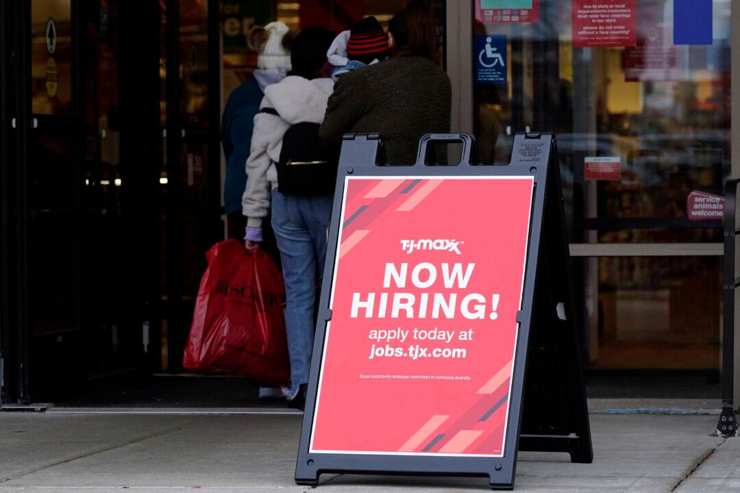 US Economy Added 261,000 New Jobs in October as Hiring Stays Strong