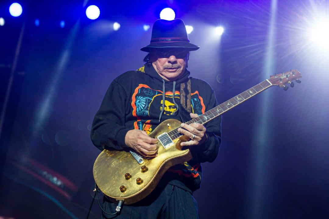 Carlos Santana Postpones Some Concerts After Health Scare
