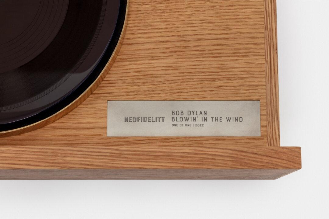 Bob Dylan’s Unique 2021 Disk Sells for $1.77 Million at Auction