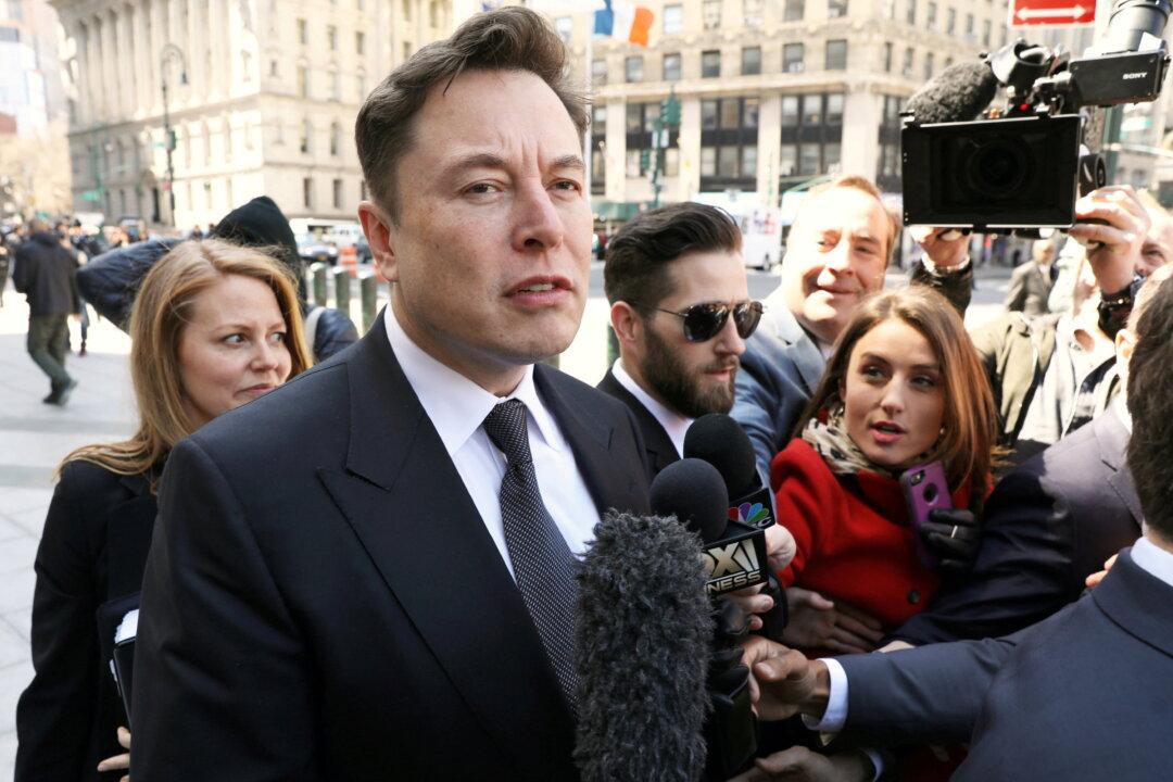 Musk Fires Back at Twitter’s ‘Warp Speed’ Trial Request