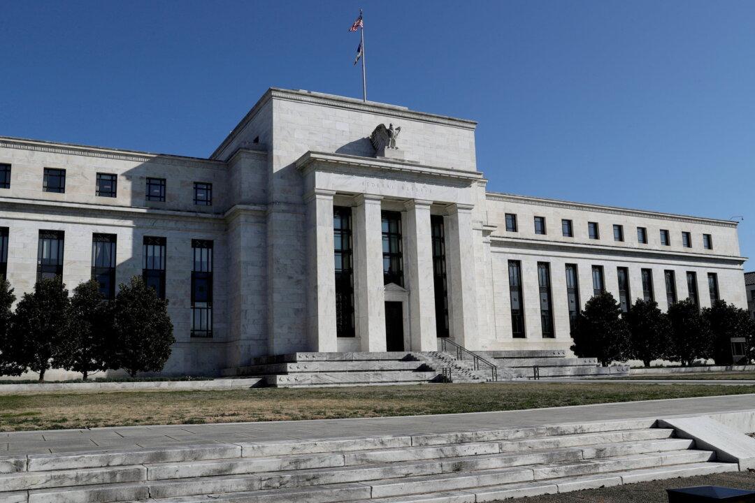 US Should Be Ready for ‘Higher for Longer’ Inflation, Interest Rates: Fed Officials