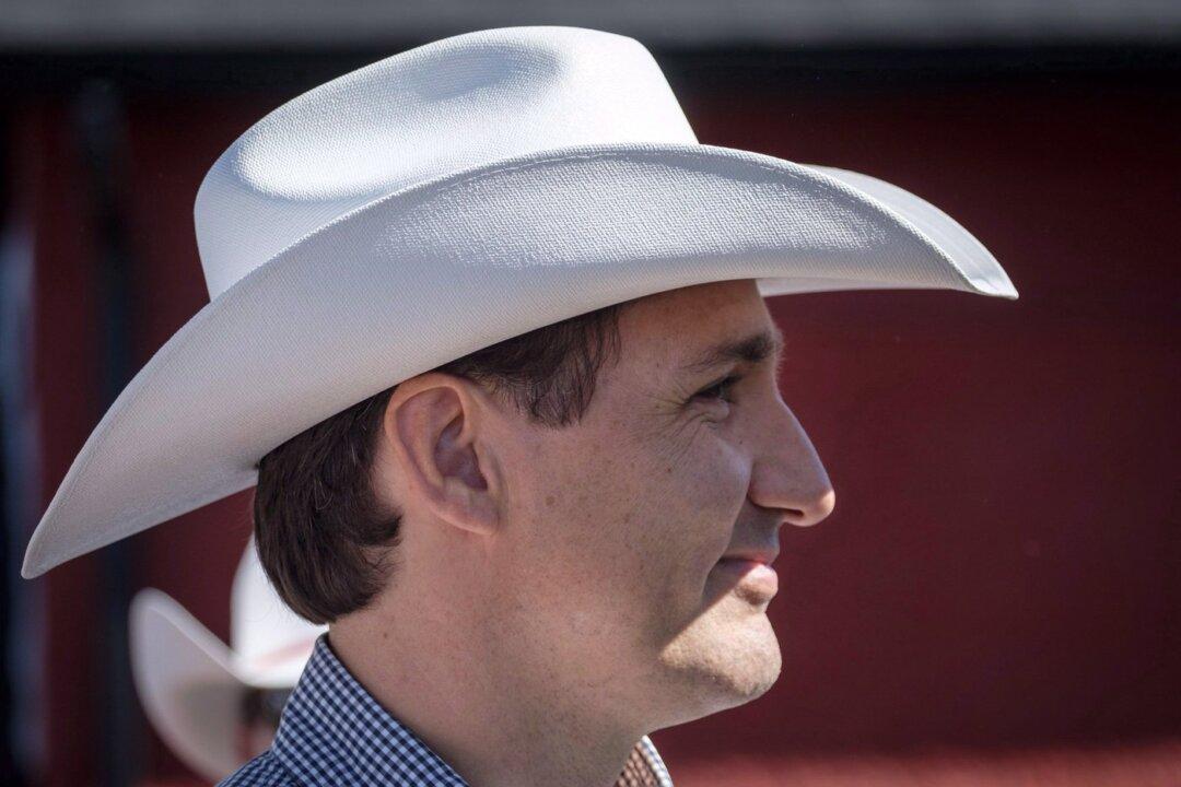 ‘Star Power’: Federal Politicians Use Calgary Stampede to Lasso Support From Voters