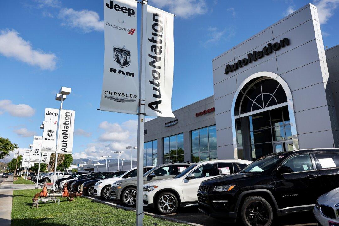 US Auto Market Facing Lowest Sales in a Decade