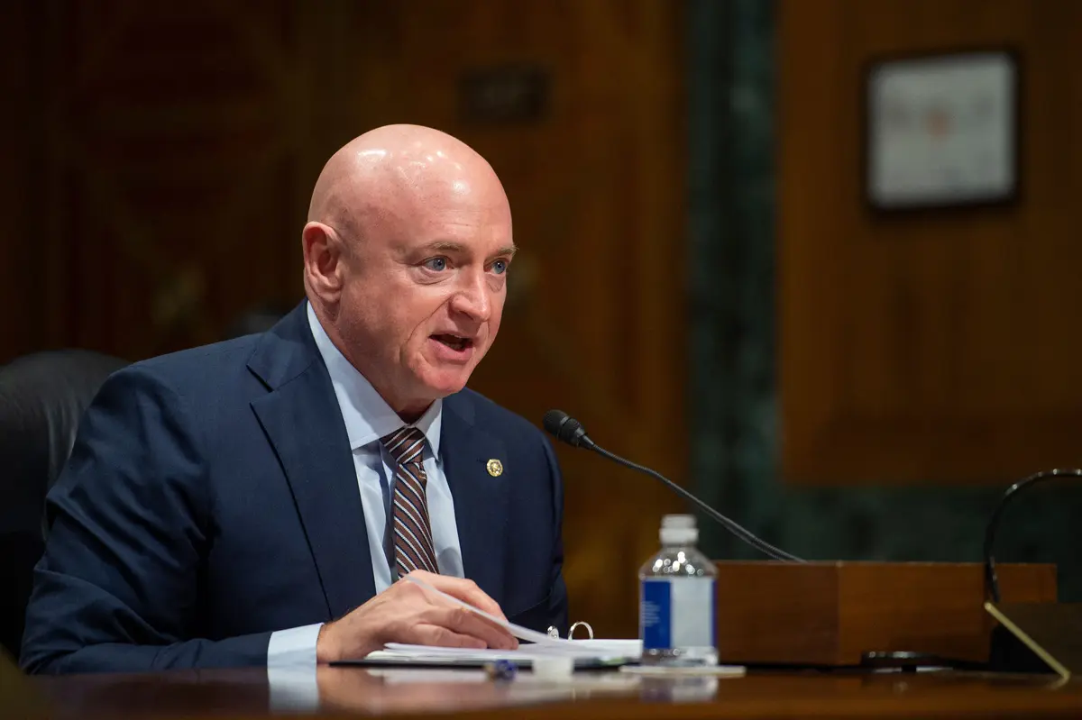 Sen. Mark Kelly Sues Pentagon Over Punishment for ‘Illegal Orders’ Video thumbnail