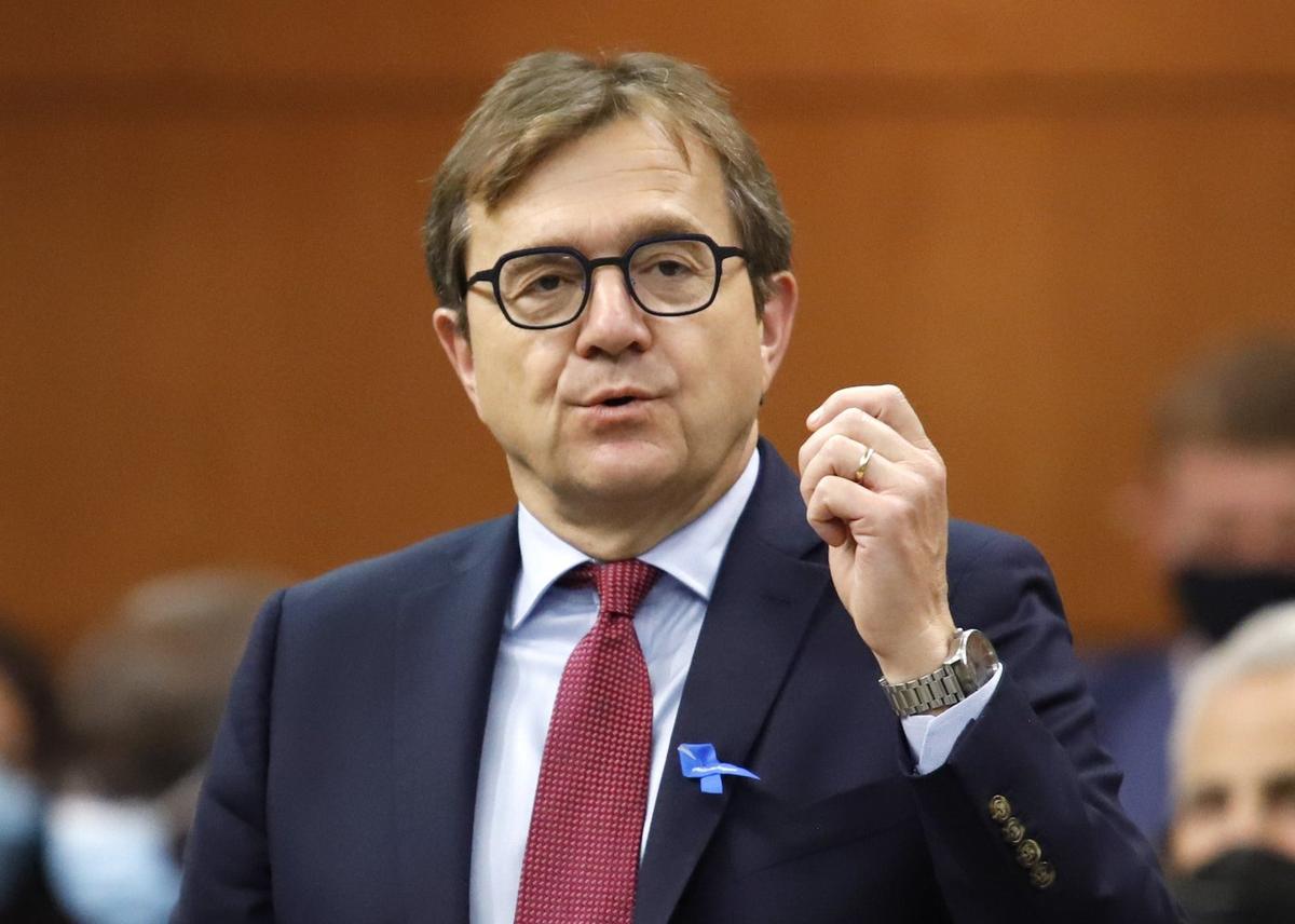 Legislation to Help Oil And Gas Workers Transition to Green Energy Jobs Coming This Year, Minister Says