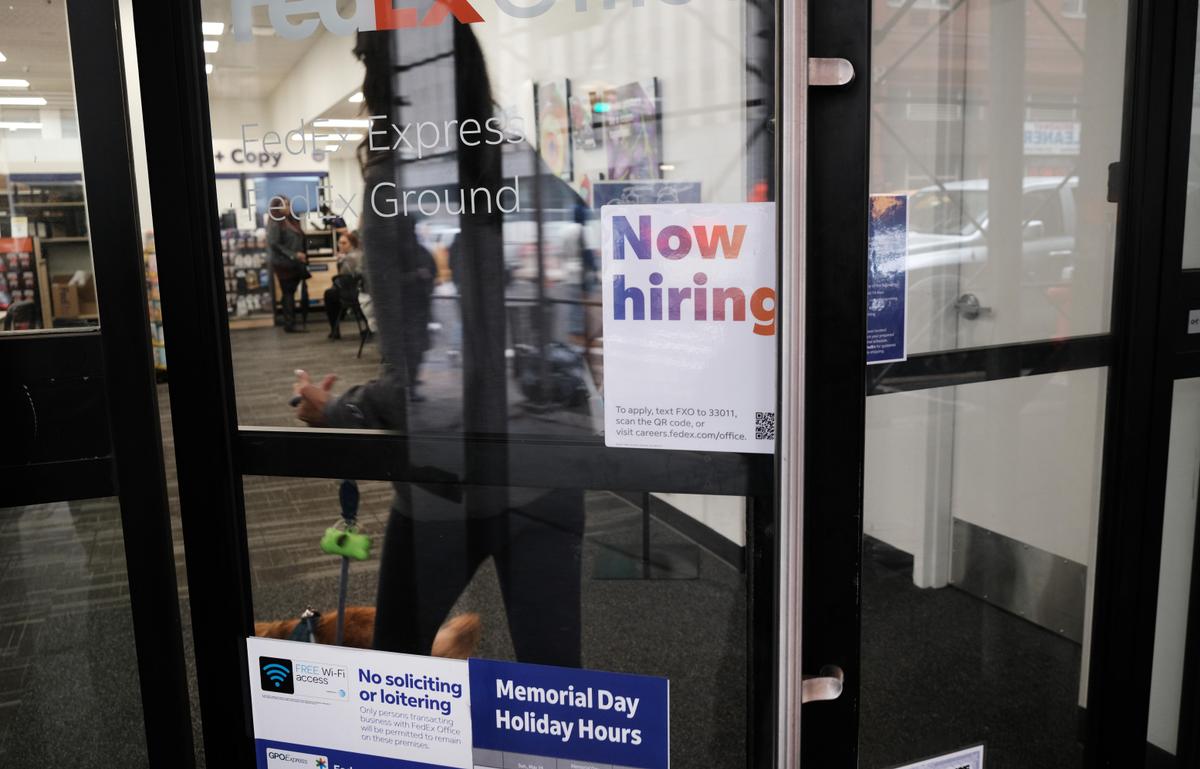 In Sign of Slowing Labor Market, US Job Openings Fell Sharply in June