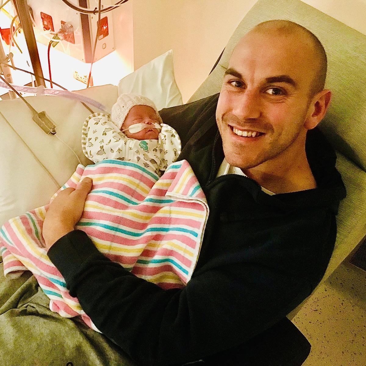 Study Finds Power of Father and Baby Skin-to-Skin Bonding