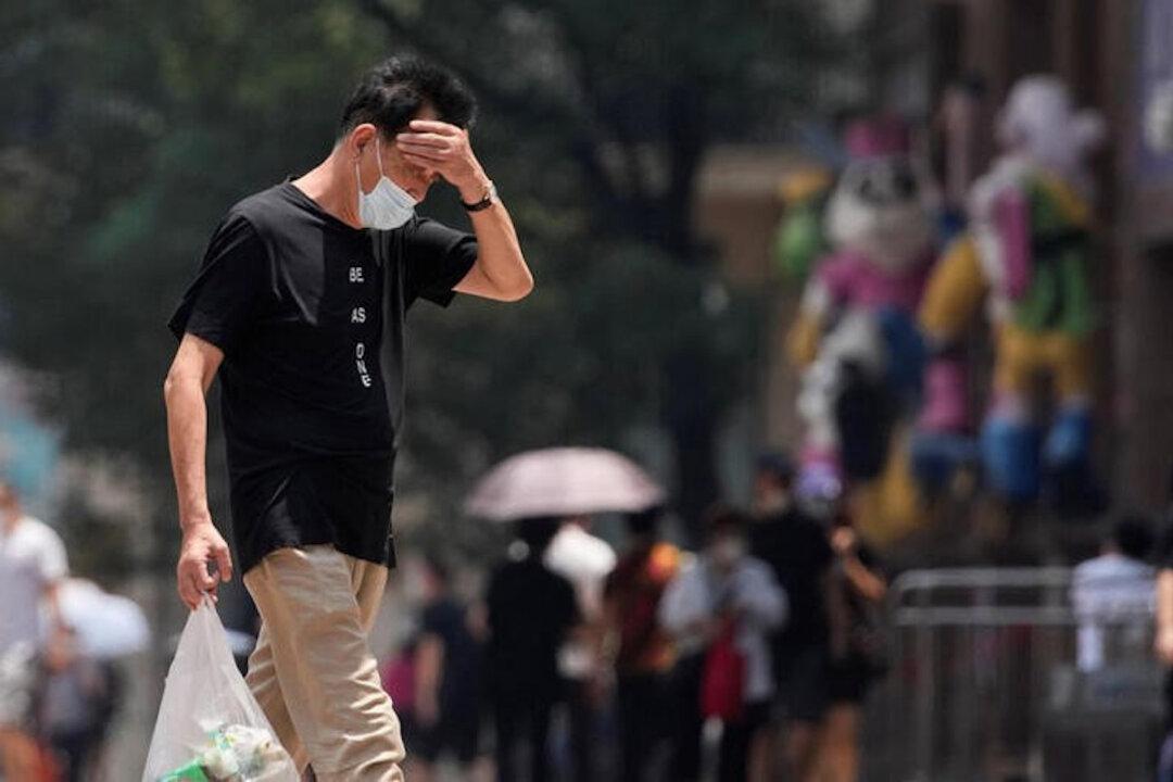 Heat Waves Hammer Megacities in China’s Yangtze River Basin
