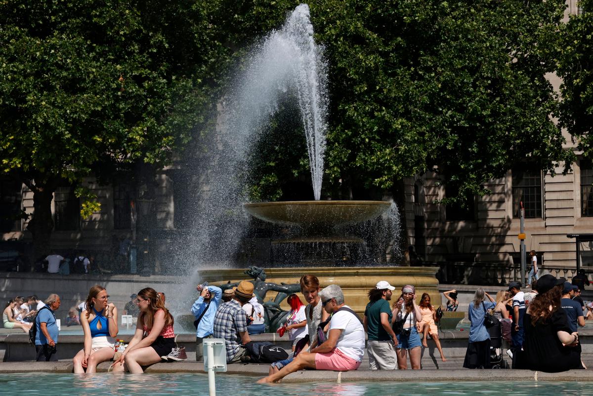 UK Met Office Extends Amber Warning for ‘Extreme Heat’