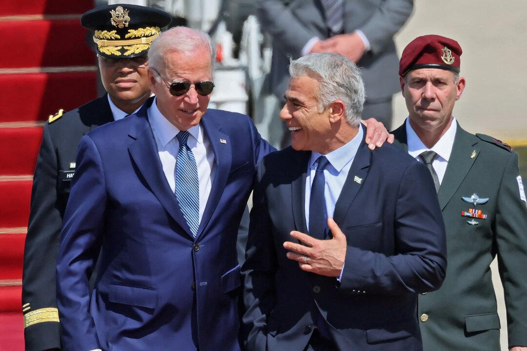 Biden Welcomes Saudi Arabia Opening Airspace to Israel