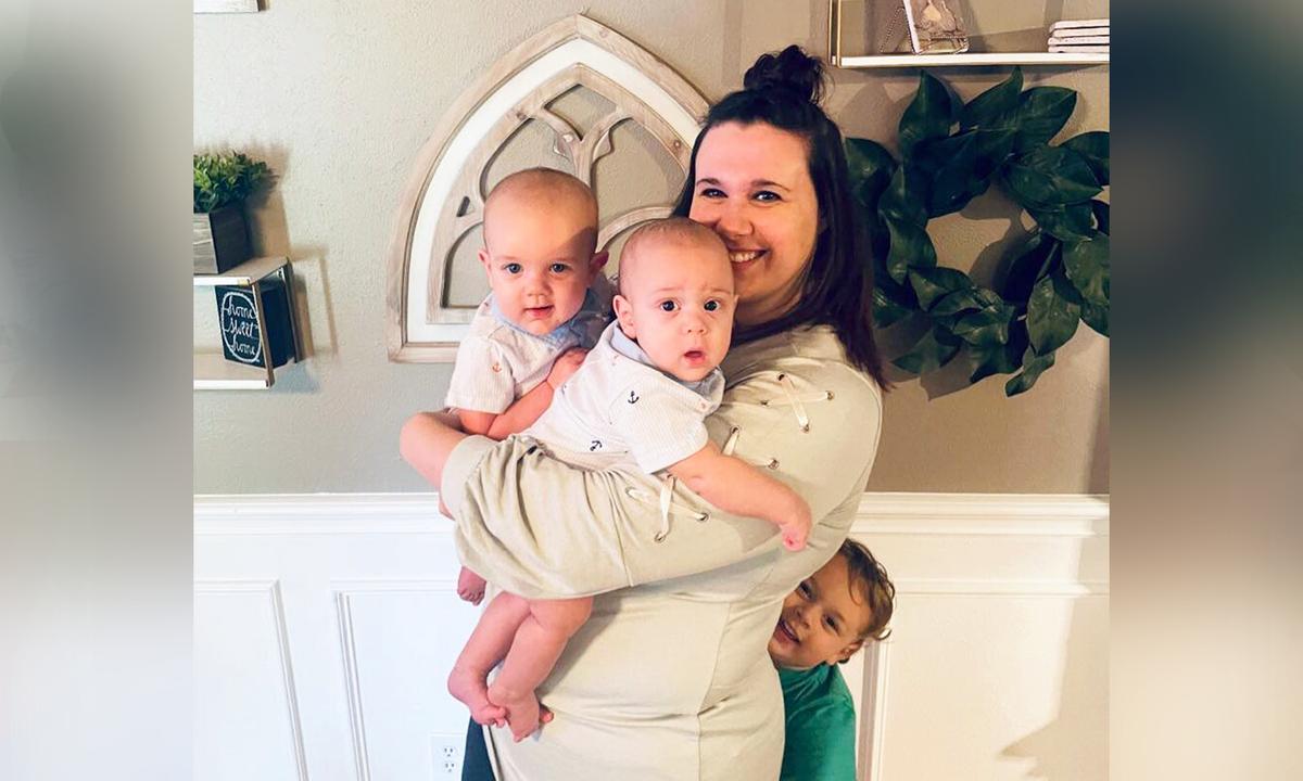 Proud Mom Marks Milestones for Miracle Twins Who Were Conceived 1 Week Apart in Rare Event