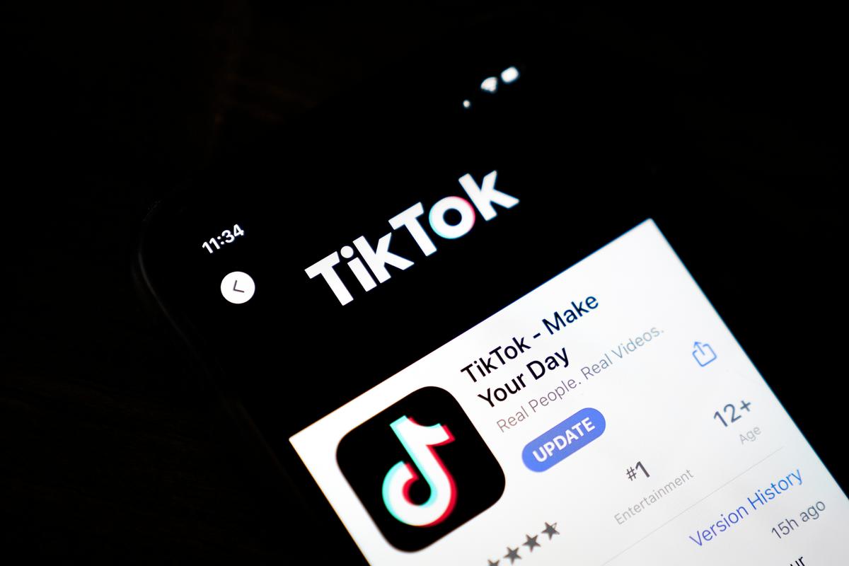 TikTok Is Essentially ‘Digital Crack,’ Wall Street Analysts Warn It Could ‘Ruin’ the Internet