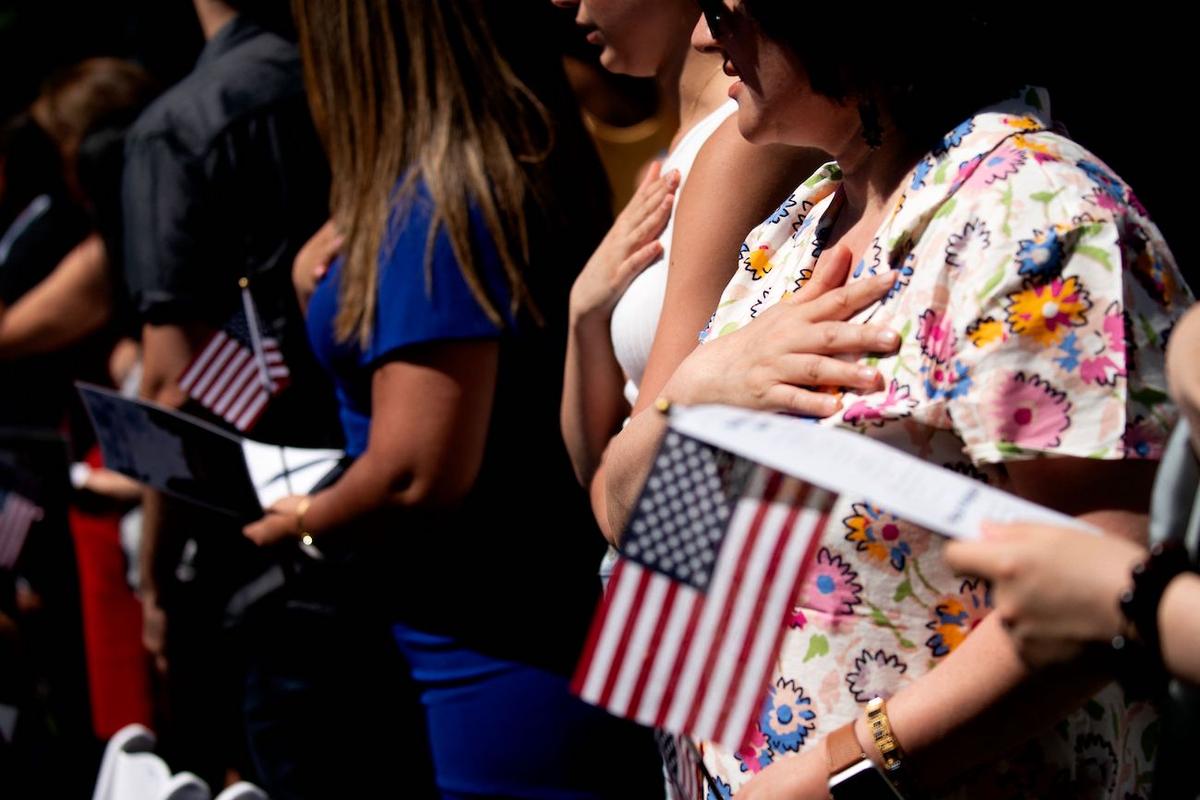 Vance Introduces Bill to Make English Official Language of the US