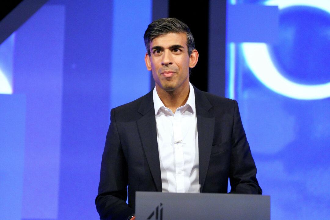 UK PM Front Runner Promises Crackdown on Grooming Gangs and End to ‘Policing Bad Jokes’ on Twitter