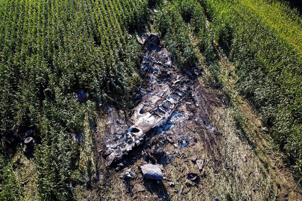 Ukrainian Cargo Plane Crashes in Northern Greece; 8 Crew Members Killed