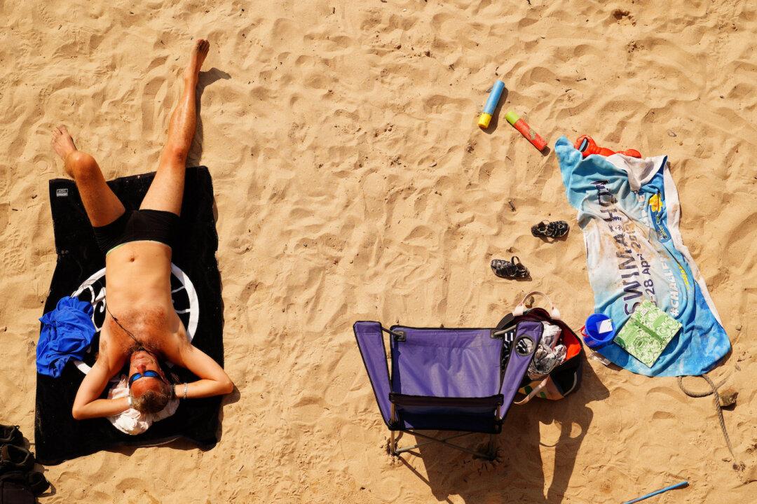 Wales Sees Hottest Day on Record as Britons Grapple With Exceptional Heat