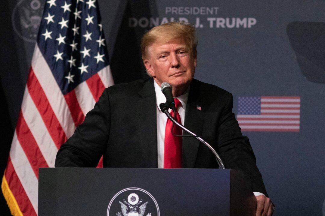 Trump Criticizes Pulitzer for Rejecting Call to Revoke Awards to NYT, Washington Post
