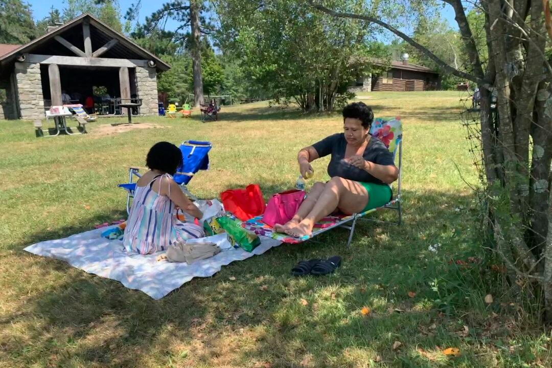 As Heat Records Fall in Northeast, Some City Dwellers Flee