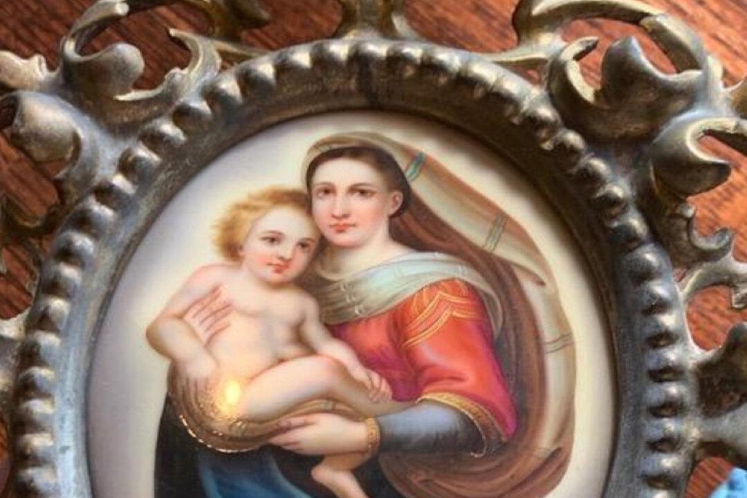 Best of Treasures: Miniature Painting May Have Belonged to Prominent Philanthropist