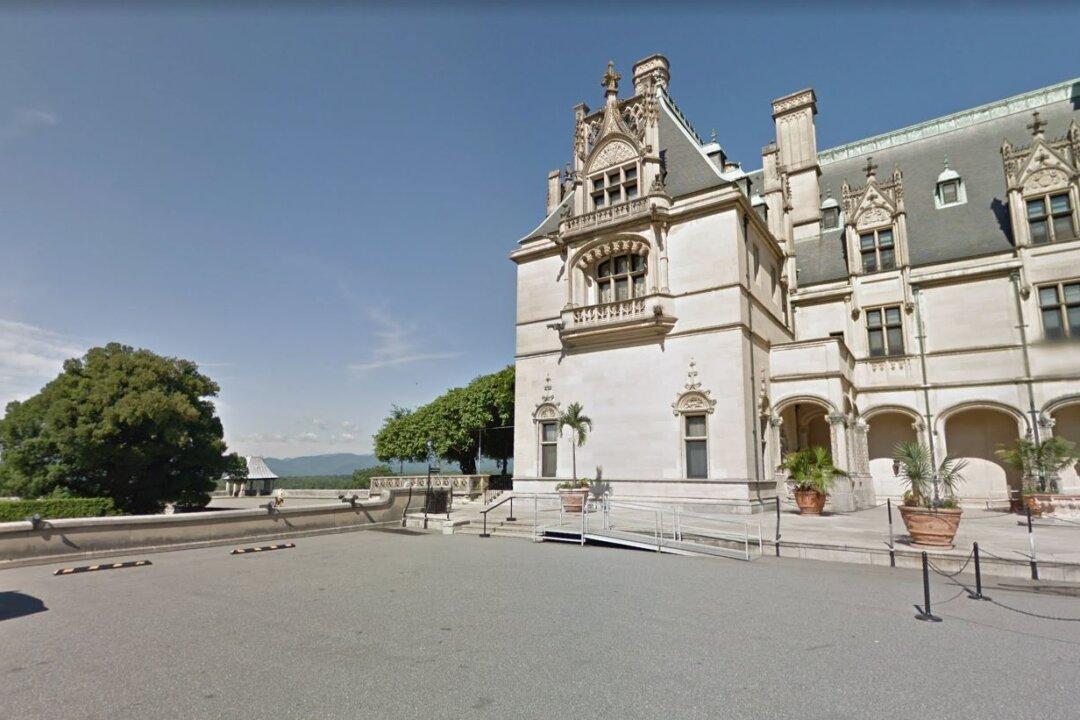 Family Sues Biltmore After Fallen Tree Kills NY Firefighter