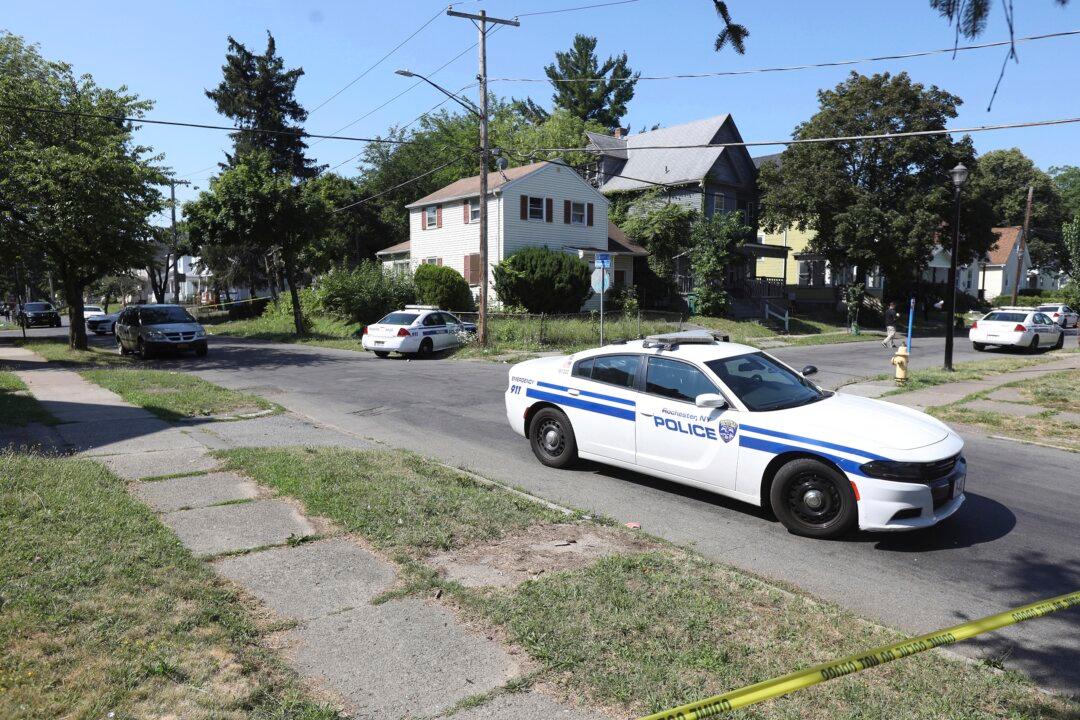 2 New York Officers Shot, 1 Killed; Rochester Mayor Declares ‘Gun Violence Emergency’