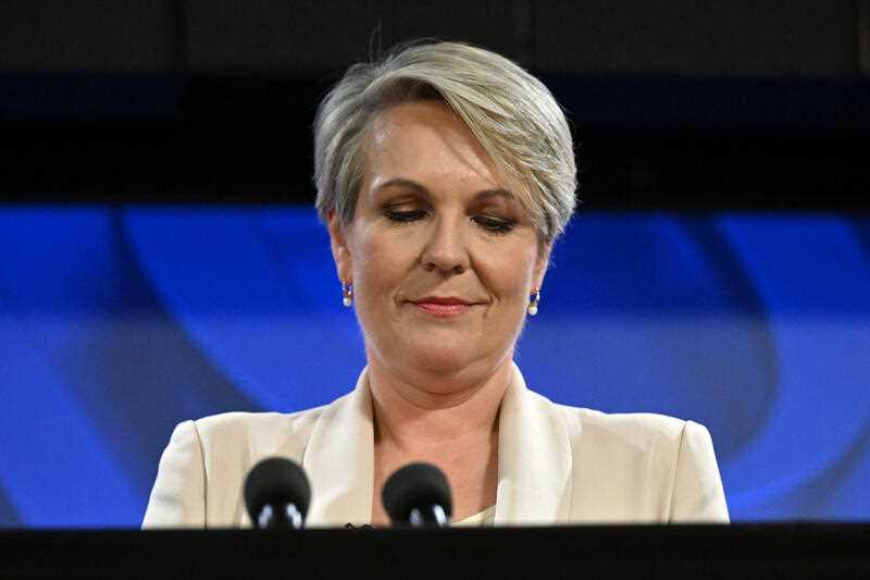 Bureau of Meteorology Rebranding Exercise Shut Down By Minister