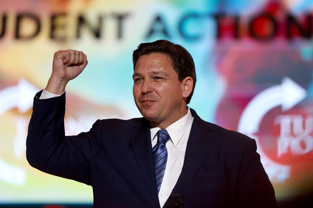 DeSantis Stumps for JD Vance in Ohio, Launches Statewide Education Tour During Busy Weekend