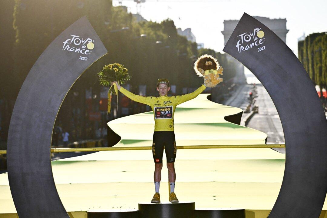 Jonas Vingegaard, King of the Mountains, Wins Tour de France