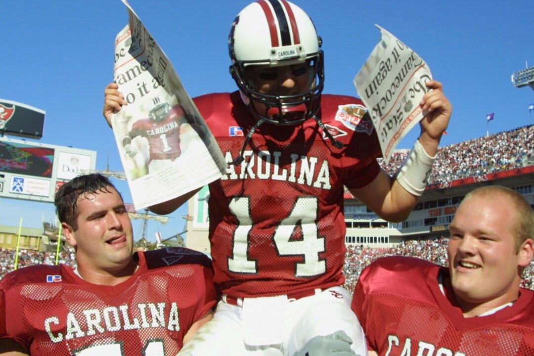 Former Star Quarterback of South Carolina Gamecocks Phil Petty Dead at 43